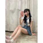 藤川らるむ「こうゆうのが好きって聞いたんですけど・・・」、制服美脚ショットに歓喜の声