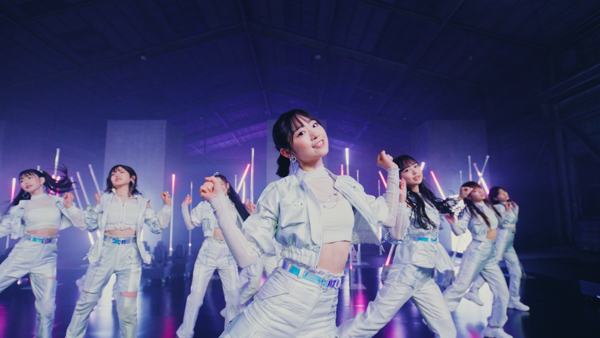 AKB48、最新シングル『元カレです』MVが今夜プレミア公開！最新アートワークも解禁