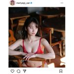 永尾まりや、暗闇に浮かぶセクシーな透明肌ボディで釘付け