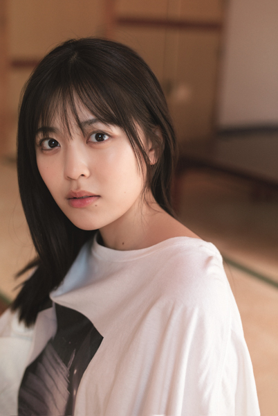 乃木坂46・柴田柚菜が大人びた眼差しで魅せる！「blt graph.」表紙・巻頭に初登場