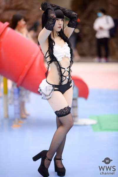 【写真特集 7枚】にゃんちゃん、レース生地がセクシーな水着衣装に熱視線！＜SUMMERLAND IDOL CARNIVAL＞