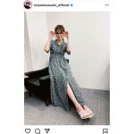 佐々木希、ワンピースから美脚チラリ「可愛いが過ぎます！」