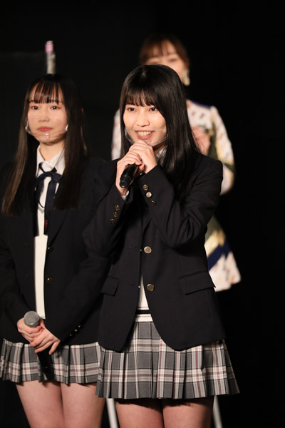 SKE48・11期生が初お披露目！劇場で緊張の特技披露