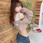竹内星菜、自慢のくびれボディをバックショットで披露！「可愛さ満点」「くびれもお美しい」