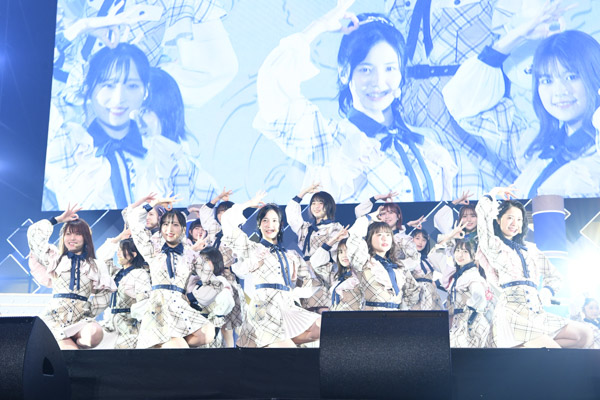 【ライブレポート】AKB48・宮崎美穂卒業セレモニーに指原莉乃ら5期生登場！⼊⼭杏奈、加藤玲奈も再びステージに！！