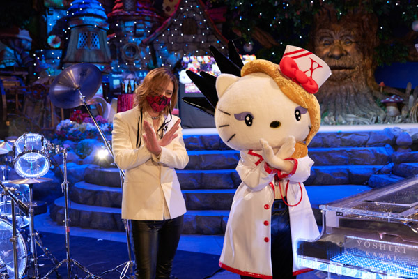 YOSHIKI、yoshikittyとリハ無しで「紅」をセッション