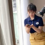 乃木坂46・与田祐希、赤ワンピースから透明美脚チラリ