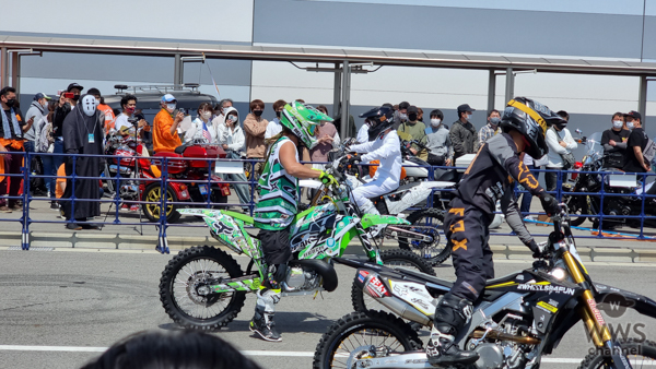 鈴木DAICE大助、高橋HTC仁らFMX SHOW CASE 空中で圧巻のパフォーマンス！！＜第１回名古屋モーターサイクルショー＞