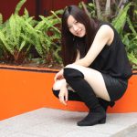 レースクイーン・今田希(dela)、セクシーなミニスカコーデで美脚アピール！ 「ヘルシーな色気をどんどん出していきたい。目標はソロの写真集やDVDを出すこと」