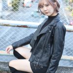 ハイトーンショートが鮮やかな藤本南(dela)、セクシーなブラックコーデで 絶対領域アピール!「これから韓国っぽい雰囲気を目指していきたい」