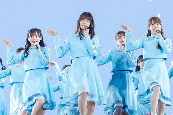 【ライブレポート】日向坂46が約2年3ヶ月越しの初の東京ドーム公演を開催！ 5月11日発売の新曲「僕なんか」も初披露！