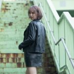 ハイトーンショートが鮮やかな藤本南(dela)、セクシーなブラックコーデで 絶対領域アピール！「これから韓国っぽい雰囲気を目指していきたい」