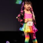 福岡でキッズモデル達がチアガールやスポーツ系のカラフルなファッションで華やかに盛り上げる！＜第6回九州キッズモデルオーディション＞