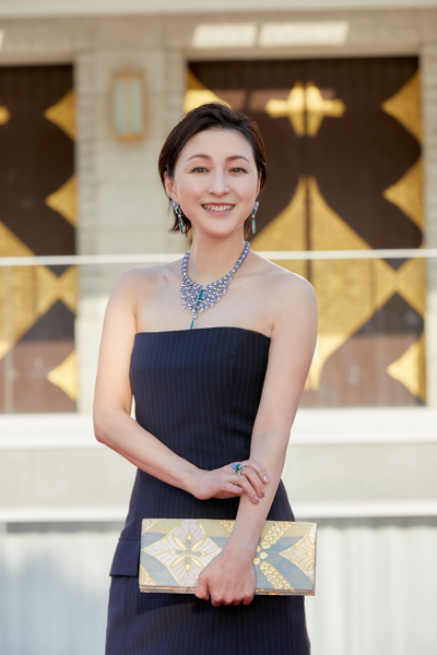 広末涼子、平手友梨奈、松嶋菜々子らがゴージャスな衣装でレッドカーペットに登場！＜シジエム サンス パル カルティエ＞