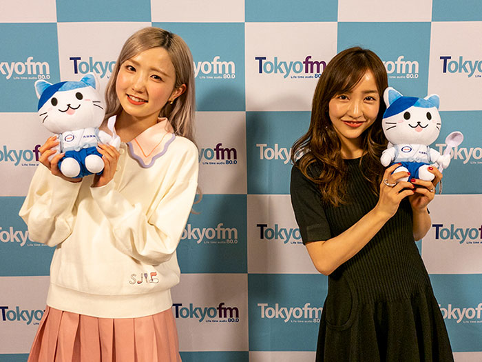 板野友美がパーソナリティを担当するラジオの初回ゲストにAKB48 本田仁美が登場