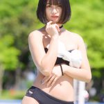 【写真特集 8枚】西山乃利子、黒髪ボブが風になびく大人セクシーな水着姿を披露！＜近代麻雀水着祭2022＞