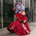 コスプレイヤー・葉為、「東方Project」レミリア・スカーレットのコスプレ披露＜ニコニコ超会議2022＞