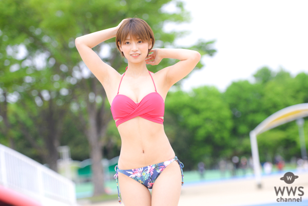 【写真特集 8枚】小坂田純奈、美麗なくびれボディを大胆披露！＜近代麻雀水着祭2022＞