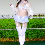 【写真特集 10枚】レースクイーン・七瀬ルナ、可愛さ全開のギンガムチェック水着で癒しをお届け！＜近代麻雀水着祭2022＞