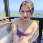 新海まき、露天風呂で裸身解放！「ヴィーナス誕生」「むっちゃ色っぽい」