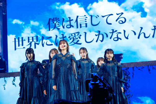 【ライブレポート】櫻坂46・渡邉理佐、欅曲連発の卒コン開催！笑顔と涙が溢れる集大成のステージ