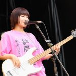 【ライブレポート】ヤバイTシャツ屋さん、フェス感たっぷりのうるさくて速い音で夏先取り！＜JAPAN JAM 2022＞
