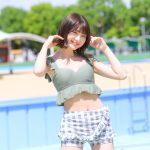 【写真 5枚】山田南実、太陽を反射する透明肌で釘付け！＜近代麻雀水着祭2022＞