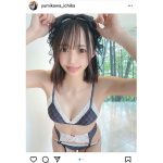 弓川いち華、メイド風ビキニで無邪気なベロ出し笑顔をお届け！