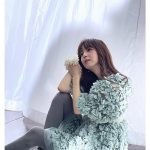 佐々木希、個性的なドレスも華麗に着こなす「妖精みたい」「天使超えて神です」と反響！