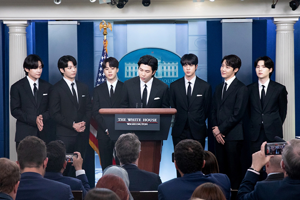 BTS、ホワイトハウスへ表敬訪問!バイデン米大統領と歓談