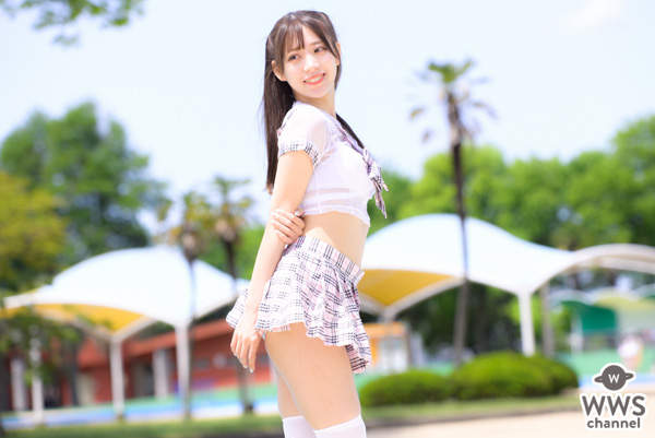 【写真特集 9枚】きみとのワンダーランド・桜田華奈、ミニスカ制服でくびれボディチラ見せ！＜近代麻雀水着祭2022＞