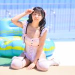 【写真特集 11枚】スリジエ・茜紬うた、ガーリーなメイド風ビキニで視線釘付け！＜近代麻雀水着祭2022＞