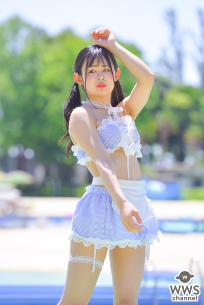 【写真特集 17枚】赤ちょこ・東條明日華、ガーリーなメイド風コスチュームで美尻披露！＜近代麻雀水着祭2022＞