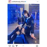 AKB48・柏木由紀、クロスした網タイツ美脚をセクシーに披露！