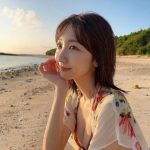 AKB48・柏木由紀、透け感ワンピからビキニ披露！スラリと伸びた美脚にファン夢中！！