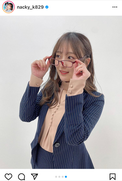 SKE48・鎌田菜月、メガネをかけたスーツ姿のオフショットに「美人秘書だ」「可愛すぎて頭抱えました」と反響！