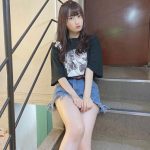 Peel the Apple・佐野心音、ミニ丈デニムから美脚披露！