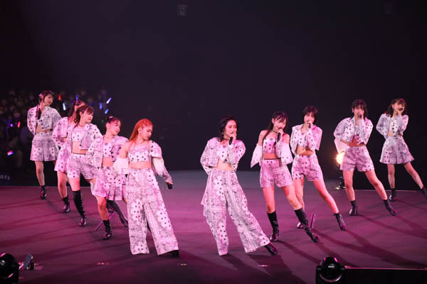 アンジュルム、新体制で初の武道館公演を開催