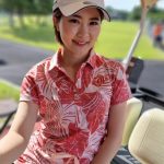 【写真特集】若林ありか、クールなアロハ柄のタイトミニワンピースでベストオブミス・チャリティーゴルフに参戦！ 「美容の仕事を通じて子育て世代の女性が更に輝けるように」