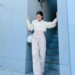 河北麻友子、大胆へそ出しでクビレあらわなオールホワイトコーデを披露!