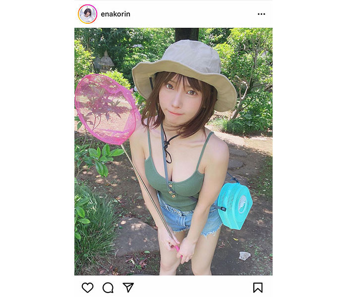 えなこ、やんちゃだけど胸元を強調したセクシー夏ショットを公開「一緒に虫採り行きましょう‼︎」「わんぱく感ステキ♪」とファン歓喜