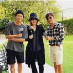 YOSHIKI、友人のイ・ビョンホンとXポーズで2ショット公開！「久しぶりに飲んだ」