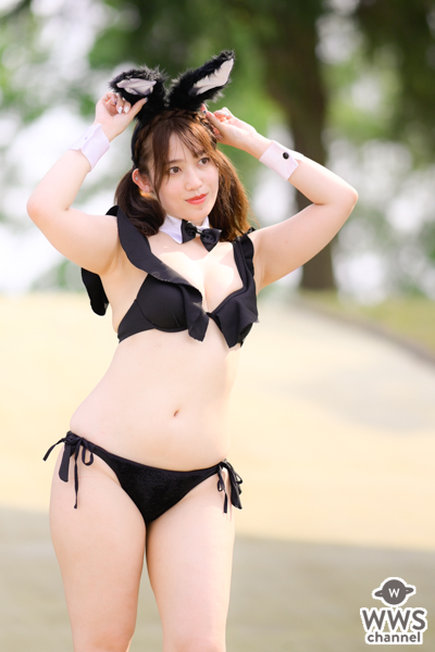 【写真特集 14枚】璃乃（KNUoNEW）、魅惑的なバニー衣装で桃尻＆美尻見せ！＜近代麻雀水着祭2022＞