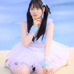 【写真特集 8枚】冨十みと（BOCCHI。）、レースのスカートから網タイツ美脚披露！＜近代麻雀水着祭2022＞