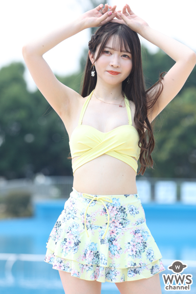 【写真特集 7枚】松尾美侑（it's sunny）、レモン色のビキニ姿で透明美ボディ披露！＜近代麻雀水着祭2022＞