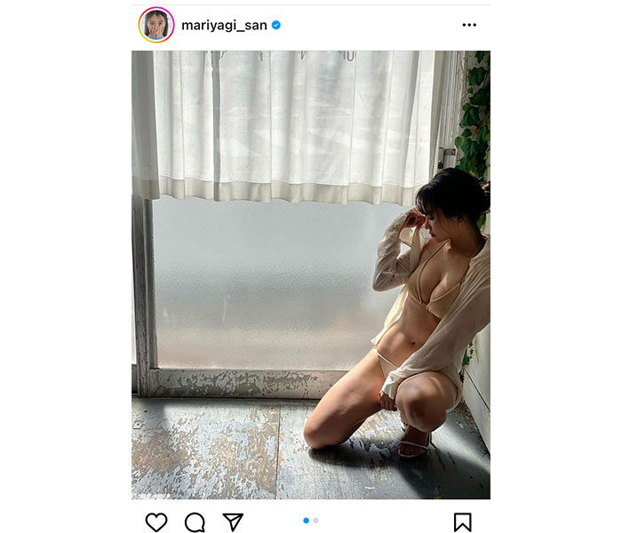 永尾まりや、濡れ肌ボディがセクシーすぎる羽織シャツショット公開！