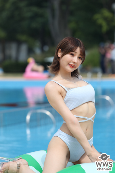 【写真特集 10枚】ぱんな（バーレスク東京）、脇見せポーズでヘルシーボディ全開！＜近代麻雀水着祭2022＞