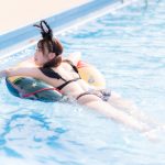 【写真特集 15枚】璃乃（KNUoNEW）、バニー衣装でプール入り！濡れ肌披露で釘付け＜近代麻雀水着祭2022＞