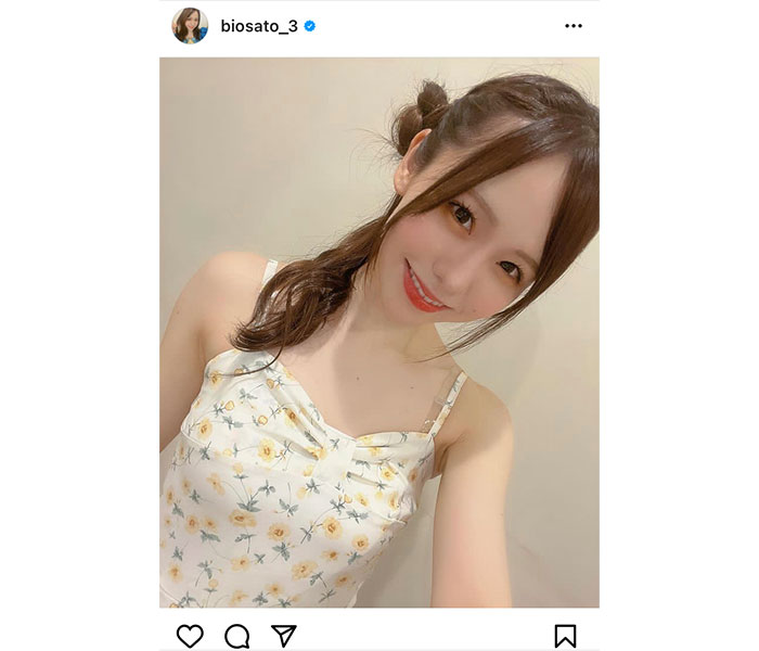 SKE48・佐藤佳穂、アツアツな肌見せキャミソール自撮りをお届け！