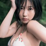 HKT48・田中美久、大人びた表情で見つめる水着グラビアを「blt graph.」で初披露！